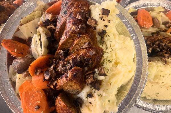 🥔 Bangers & Mash – Classic & Comforting