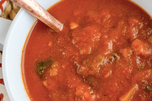 🍅 Tomato Pepper & Chickpea Soup – Garden Comfort